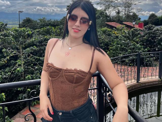 AdelleVelvet - Live sex cam - 28512482