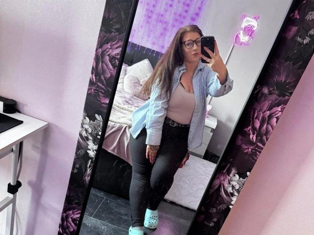 CurvyAlexaa-hot - сексуальная веб-камера в реальном времени - 28515728