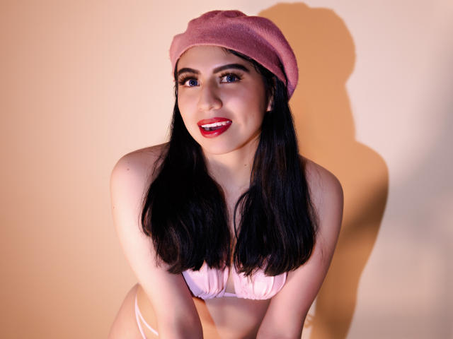 ZoeRedds - Live sexe cam - 28515743