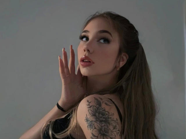 LilyLiebe-hot - Live sex cam - 28518152