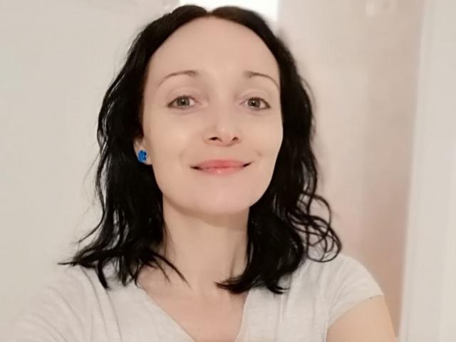 BlueFlowerr - Live sexe cam - 28520012