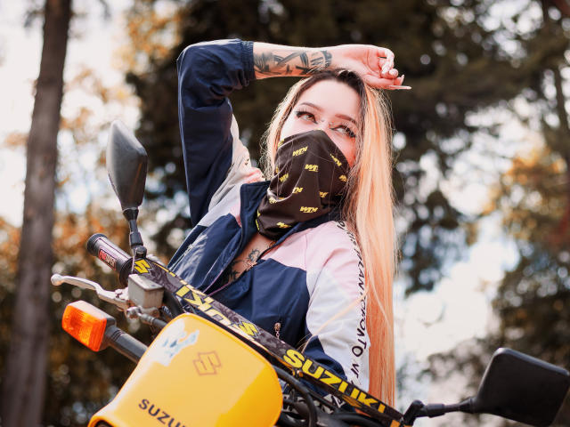 MiaValentine - Live porn &amp; sex cam - 28521344