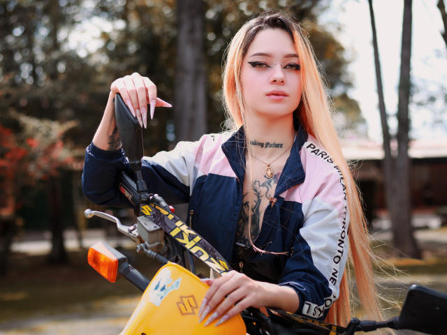 MiaValentine - Live sex cam - 28521347