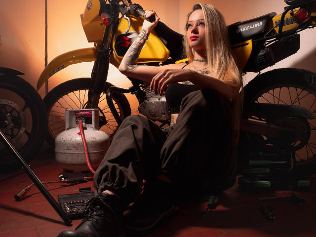 MiaValentine - ライブポルノ&amp;セックスカム - 28521545