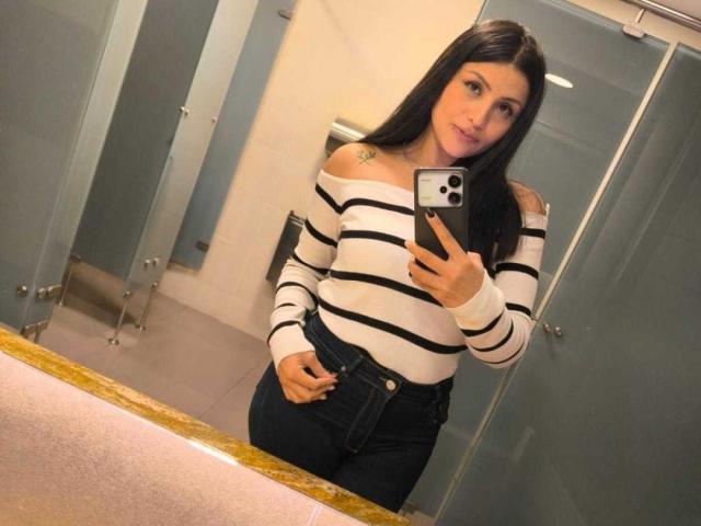 SaraWestt - Live sex cam - 28523003