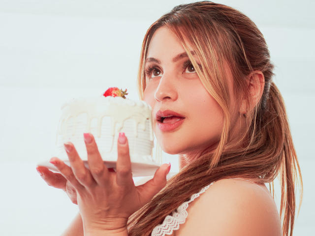 SaraWestt - Live sex cam - 28523204