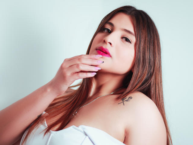 SaraWestt - Live porn &amp; sex cam - 28523339