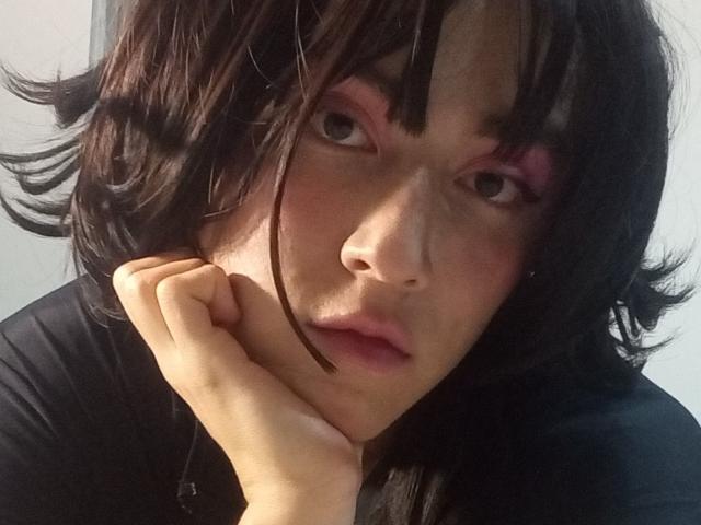 EllieCherry - Élő pornó és szexkamera - 28524215