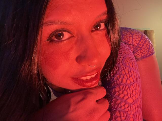 ZammySanz - Live sex cam - 28524389