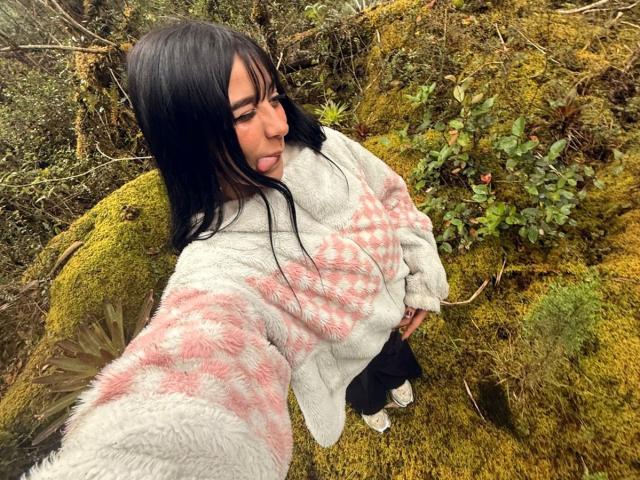 LindaWatsong - Live Sex Cam - 28527425