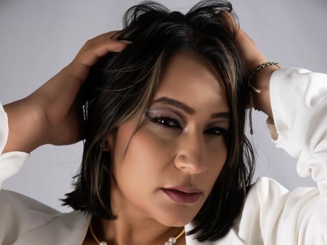 EmaFoxy - Live porn &amp; sex cam - 28530995