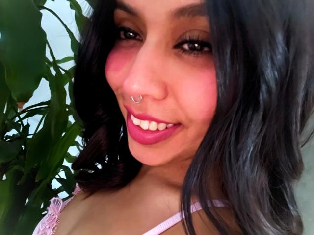 ZammySanz - Live sex cam - 28531121