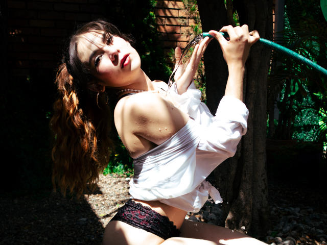 LindaPerez - Sexe cam en vivo - 28532132