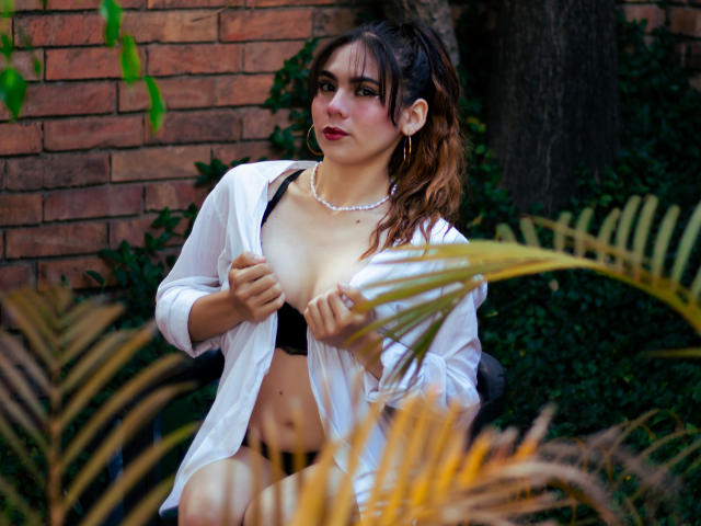 LindaPerez - Live sex cam - 28532138