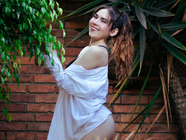 LindaPerez - сексуальная веб-камера в реальном времени - 28532198