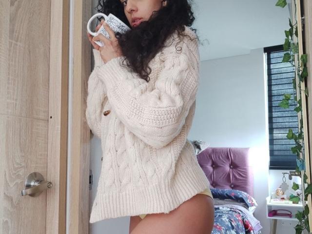 CurlyBlossom - Live porn &amp; sex cam - 28540691