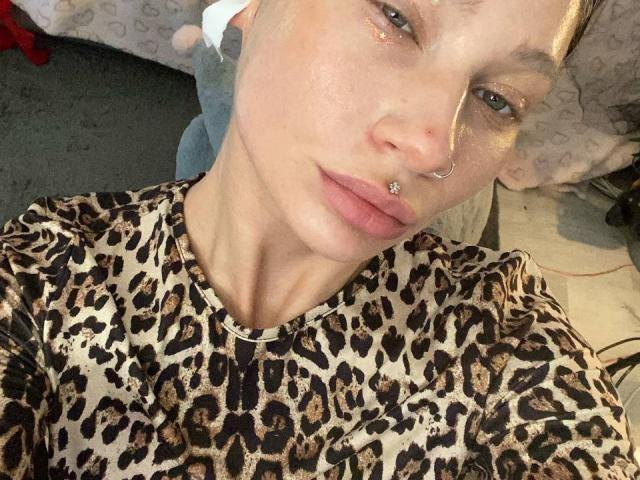 HotCaramelsTrio - Camera khiêu dâm &amp; quyến rũ trực tiếp - 28541051