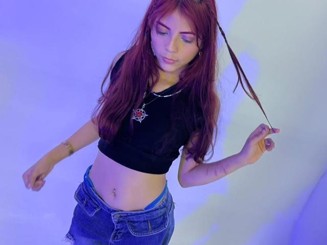 VioletteRoselle - Live sex cam - 28544045