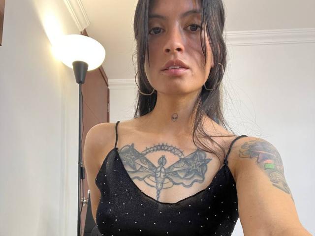 NiaWhitee - Live porn &amp; sex cam - 28544342