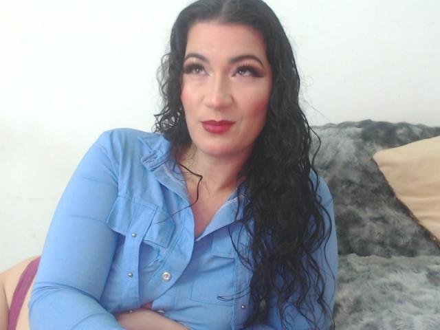 YessiSoto - Live sex cam - 28545452