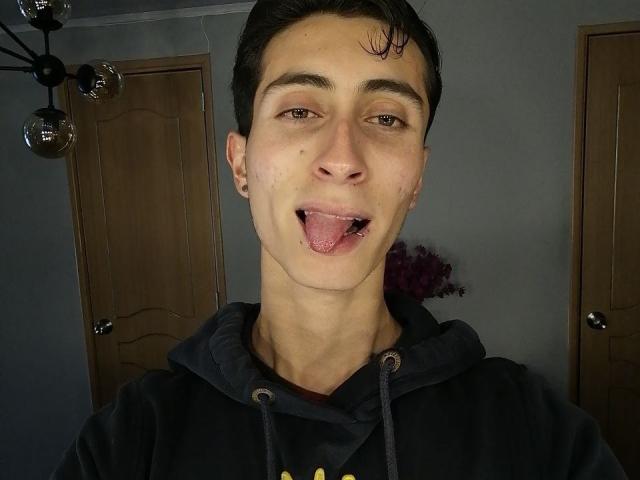 IthanSkin - Live sex cam - 28546640
