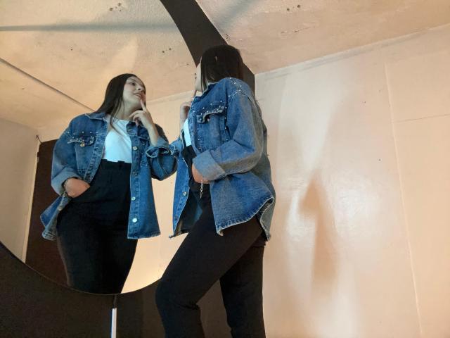 EmmaLombardi - Live porn &amp; sex cam - 28548866