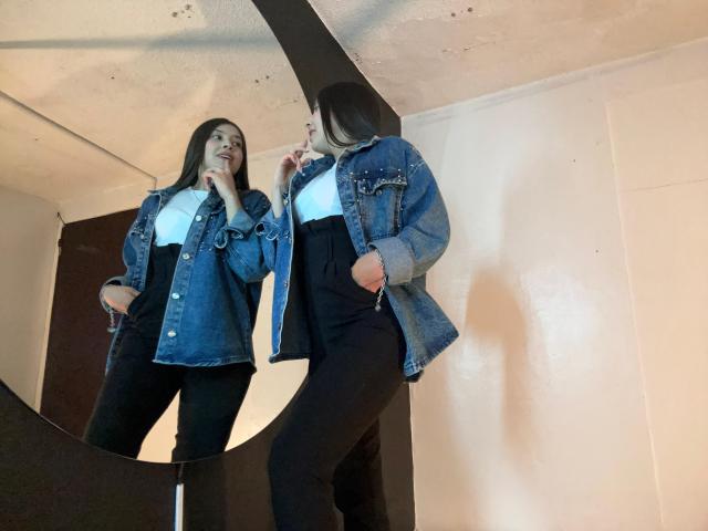 EmmaLombardi - Sexe cam en vivo - 28549391