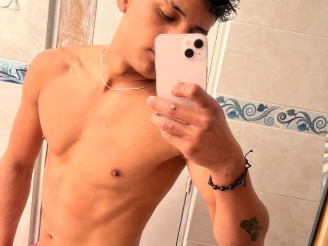 JamessHott - Sexe cam en vivo - 28551521