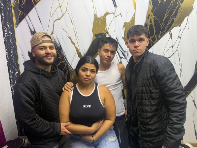 MeganYBoysLtn - Live porn &amp; sex cam - 28552145