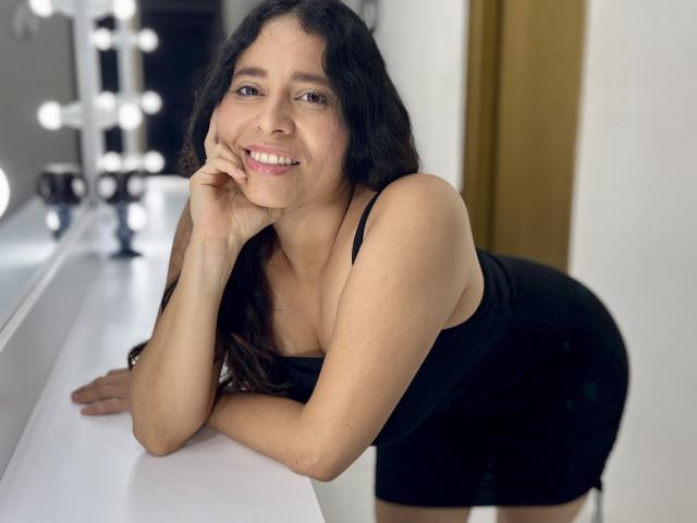 MiaEverhart - Sexe cam en vivo - 28555430