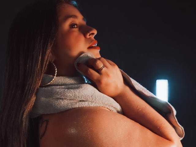 MelindaBoobs - Sexe cam en vivo - 28557356