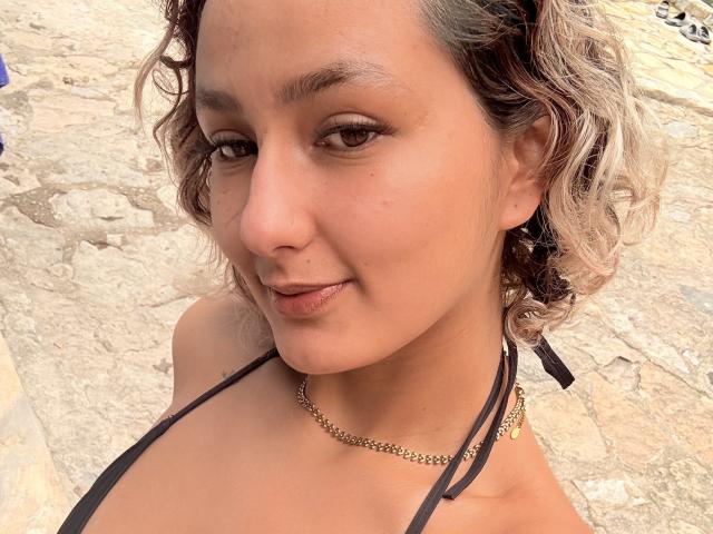 FloraSaenz - Live porn &amp; sex cam - 28557875