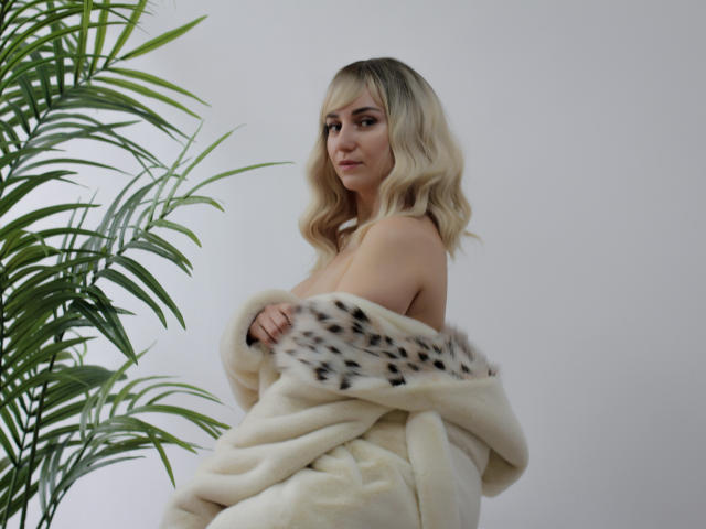 MilenaBaldwin - Live sexe cam - 28559141