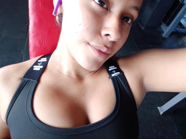 MarilynHills - Live sex cam - 28559957