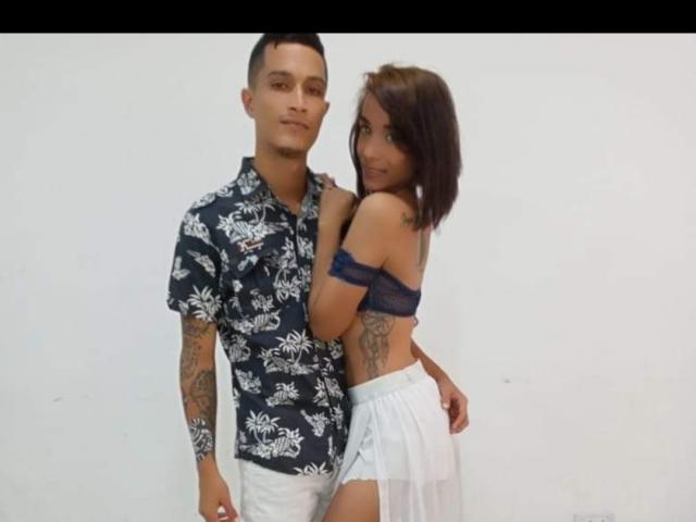 AlejoyMaria - Live Sex Cam - 28563164