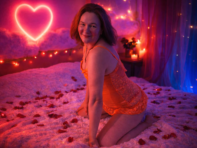 HolyMilfa - Live Sex Cam - 28565381