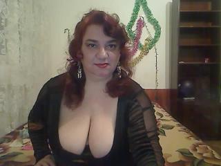 HotFoxyLady - Webcam nude with a ginger Sexy lady 
