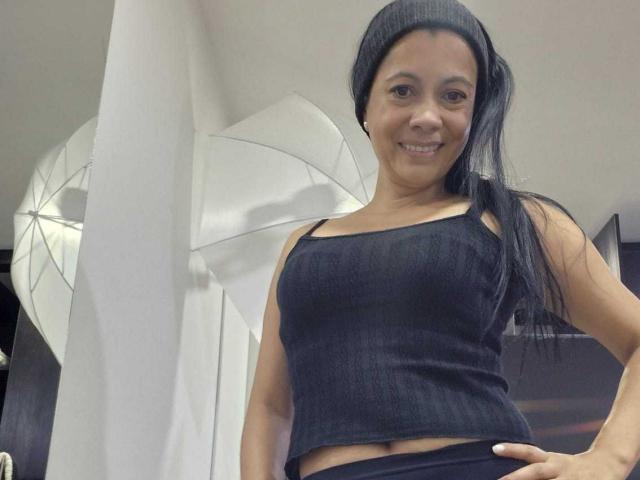 MelissaBaud - Live sex cam - 28568915