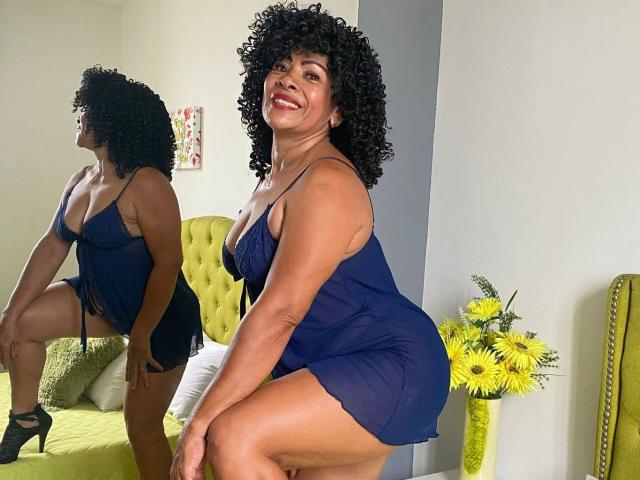 MaraRoberts - Camera khiêu dâm &amp; quyến rũ trực tiếp - 28570901