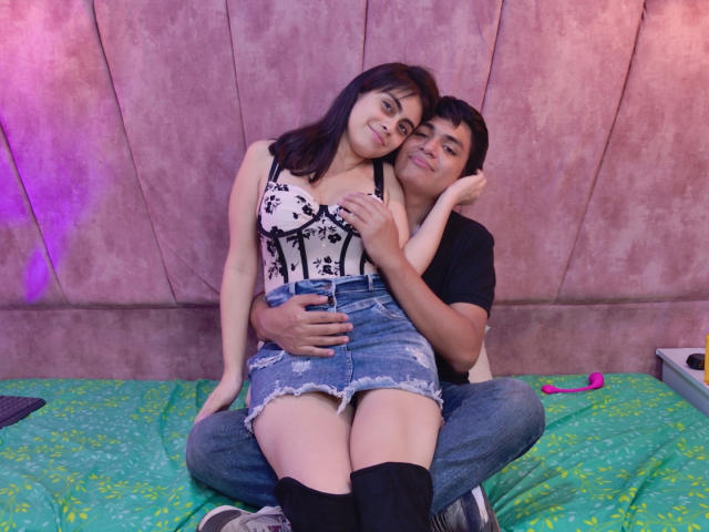 SofiNdLogan - Live sex cam - 28571303