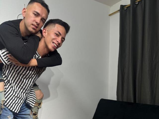 BigDickTop69 - Live sex cam - 28571747