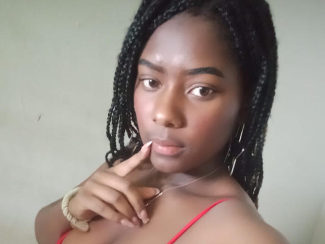 KarinaFlowers - Live porn &amp; sex cam - 28572698