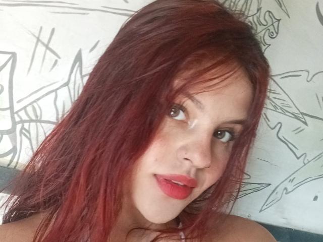 SophieHil - Live sex cam - 28572848