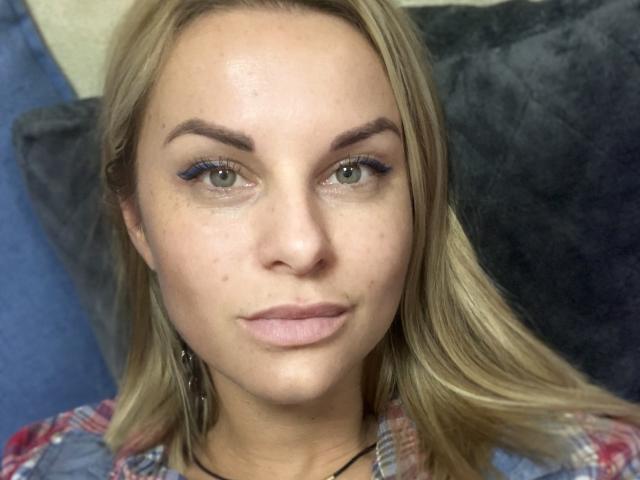 BelleLisaG - Camera khiêu dâm &amp; quyến rũ trực tiếp - 28573649