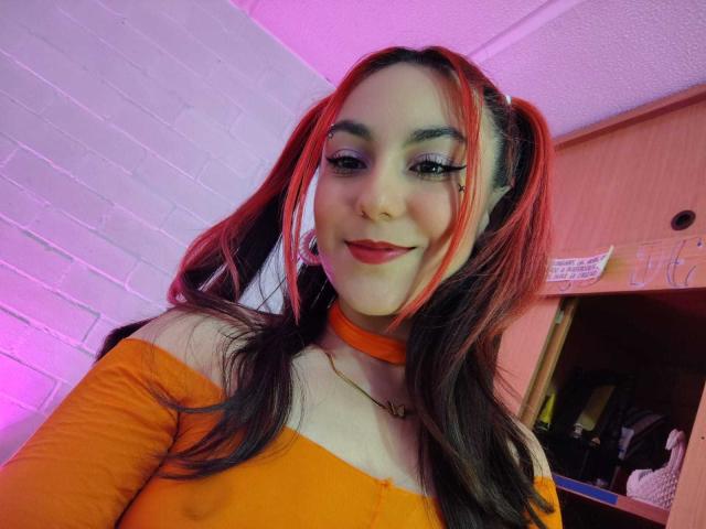 AmyStreetwise69 - Live Sex Cam - 28578299