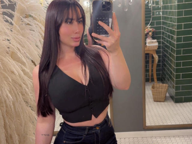 AgathaRuiz - Live sexe cam - 28580300