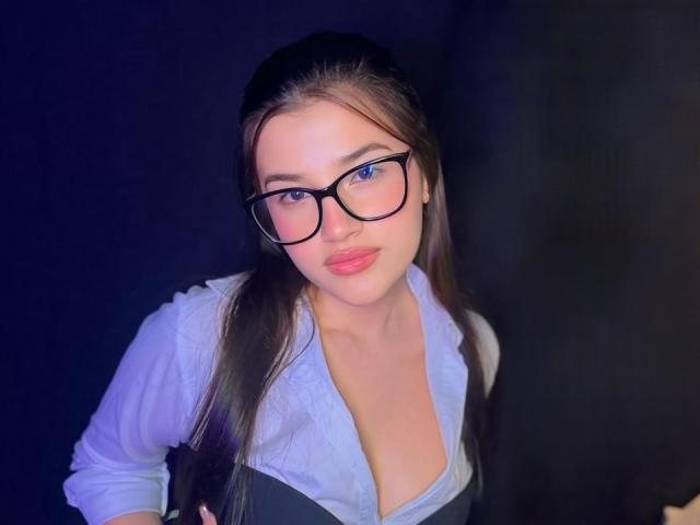 IrisBlair - Live porn &amp; sex cam - 28580612