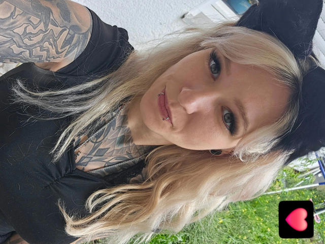 Chrissy-cupcakes-hot - Live sex cam - 28585484