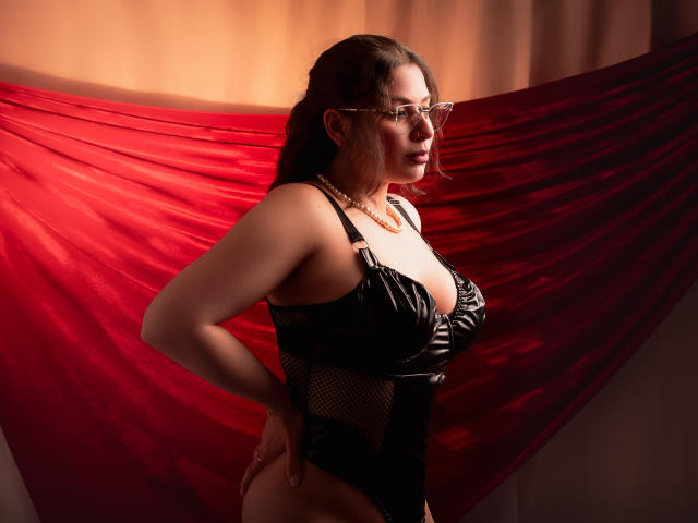 VanessaClose - Live porn &amp; sex cam - 28594547