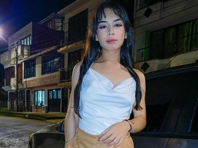 KatherinJohns - Live Sex Cam - 28596071